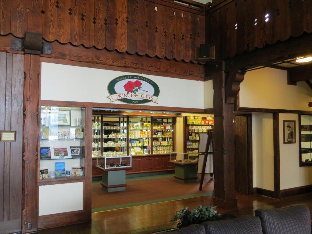 Prince Of Wales Hotel Waterton Park Bagian luar foto