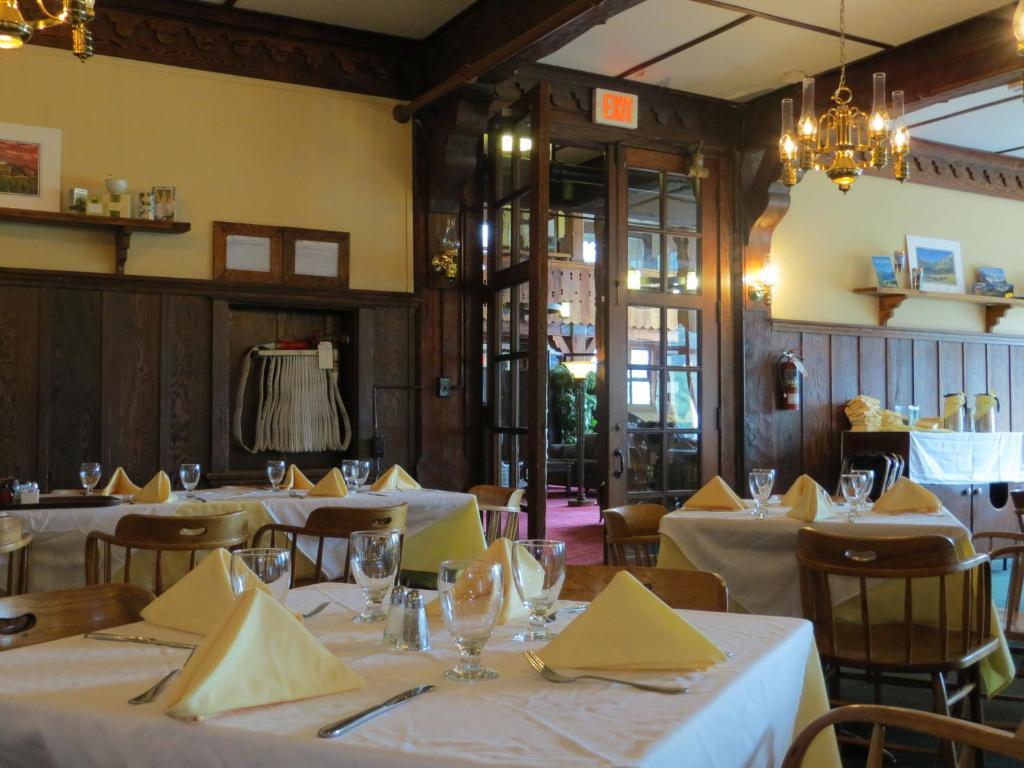 Prince Of Wales Hotel Waterton Park Bagian luar foto