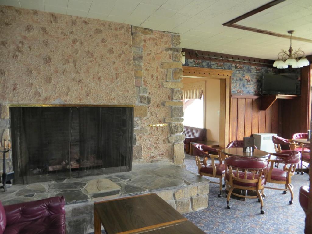 Prince Of Wales Hotel Waterton Park Bagian luar foto