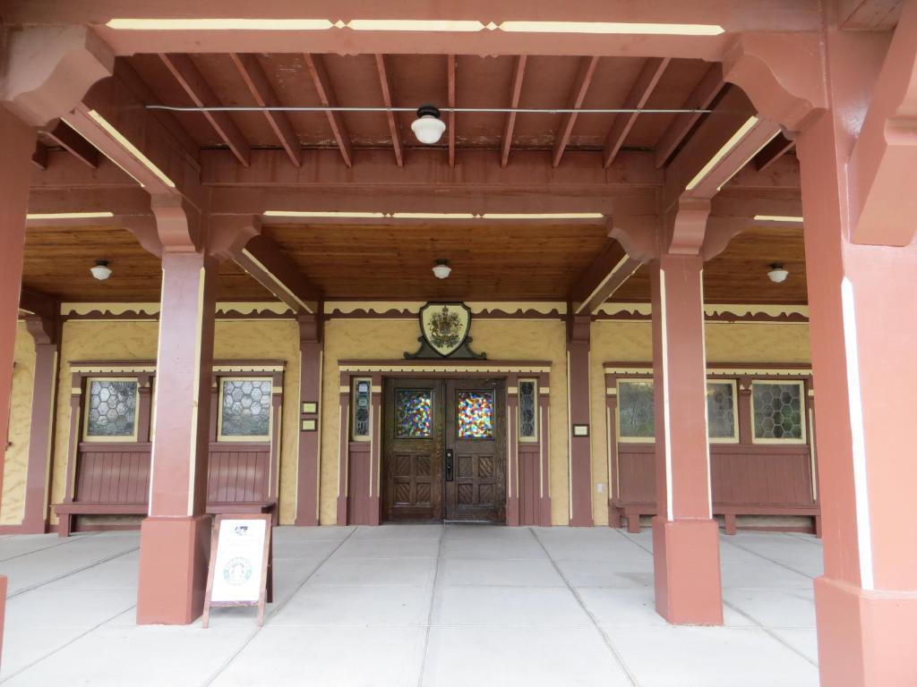 Prince Of Wales Hotel Waterton Park Bagian luar foto