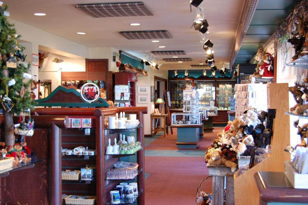 Prince Of Wales Hotel Waterton Park Bagian luar foto